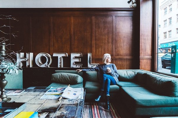 Comment réserver un hôtel en ligne en toute sécurité et au meilleur prix ?