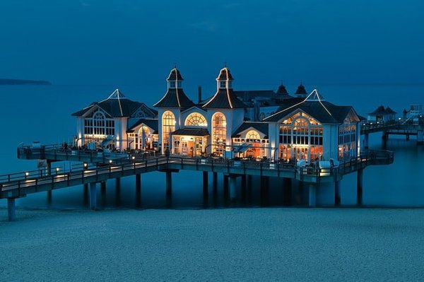 Explorez une ville sous un angle différent: quels sont les bons plans et activités insolites à faire?